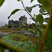 Eilean Donan vista de pájaro.. Photograph project by monicaballester86 - 08.17.2024