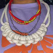 Mi proyecto del curso: Iniciación a la bisutería con cordón: fabrica tus propios collares. Arts, Crafts, Jewelr, Design, Macramé, and Textile Design project by Carola Requena - 09.08.2024