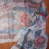 Mi proyecto del curso: Técnicas de pintura en seda. Un proyecto de Diseño de moda, Pintura, DIY, Teñido Textil y Diseño textil de Aure Valentín Solari - 09.09.2024