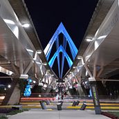 PUENTE MATUTE REMUS. Un progetto di Fotografia di LilySis - 10.09.2024
