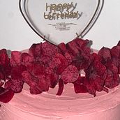 Meu projeto do curso: Flores decorativas de buttercream para cake design. Design, and DIY project by Eulalia Dias - 09.12.2024