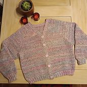 Mi proyecto del curso: Top-down: prendas a crochet de una sola pieza. Crochet, Fashion Design, DIY, Fiber Arts, and Textile Design project by jessicamtnez - 09.14.2024