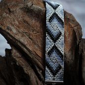 My project for course: Beaded Jewelry Design: Weave Elegant Patterns. Accessor, Design, Arts, Crafts, Fiber Arts, Jewelr, and Design project by ula_who - 09.15.2024