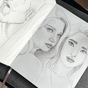 Il mio progetto del corso: Ritratto su blocco da disegno: esplora il volto umano. Un projet de Dessin artistique, Dessin, Dessin de portrait, Carnet de croquis , et Esquisse  de Valentina Manfredini - 19.09.2024