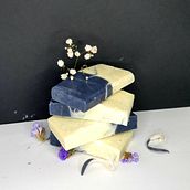 Mi proyecto del curso: Técnicas decorativas y diseño de jabones en frío . Arte și meșteșuguri și DIY de Isaura Zambrana - 09.28.2024