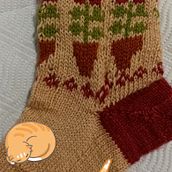 My project for course: Introduction to Colorwork Sock Knitting. Accessor, Design, Fashion Design, Fiber Arts, Knitting, and Textile Design project by Lula Escoto Campos - 10.01.2024