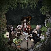 Diseño Gráfico e ilustración de Álbum Musical "Muskaria" para el grupo "El Gueto con botas". Photograph, Advertising, Traditional illustration, and Digital Illustration project by Lola Montiel - 02.09.2019