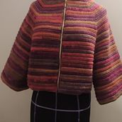 Mi proyecto del curso: Top-down: prendas a crochet de una sola pieza. Un progetto di Uncinetto, Fashion design, DIY, Fiber Art e Textile Design di Lina Rojas Camargo - 07.10.2024
