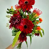 My project for course: Floral Bouquet Creation for Beginners. Decoration, DIY, Floral, Plant Design, Interior Design, L, and scape Architecture project by sabrinamarievitale - 10.08.2024