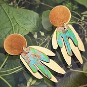 joias pintadas. Un projet de Création d'accessoires, Beaux Arts , et Design de bijoux de Rossana RDergham - 09.10.2024
