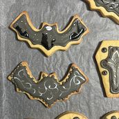Il mio progetto del corso: Decorazione di biscotti con ghiaccia reale per principianti. Design, DIY, and Painting project by Marianna Puddu - 10.21.2024