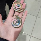 Meu projeto do curso: Joalheria de cerâmica para principiantes. Un projet de Céramique, Design de bijoux , et Création d'accessoires de Thays Beira - 22.10.2024