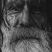 Oldman Realistic Draw. Un proyecto de Dibujo, Dibujo a lápiz y Dibujo realista de Luís Sousa - 26.10.2024
