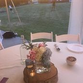 Wedding Flower Arrangements . Un proyecto de Diseño floral y vegetal de Little Gertie - 27.10.2024
