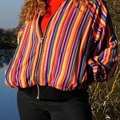 Mein Abschlussprojekt für den Kurs: Nähen für Anfänger: Schneidere deine erste Bomberjacke. Un progetto di Fashion design, Modellistica, confezione sartoriale e Cucito di timefortea - 29.10.2024