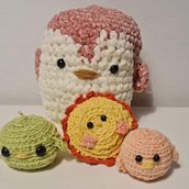 Mi proyecto del curso: Diseño y creación de amigurumis. Un progetto di Artigianato, Design di giocattoli, DIY, Fiber Art, Uncinetto, Amigurumi e Textile Design di smcsus - 03.11.2024