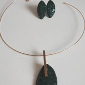 Meu projeto do curso: Joalheria de cerâmica para principiantes. Een project van Ontwerp van accessoires, Sieradenontwerp y Keramiek van marilise_mosaicomania - 04.11.2024
