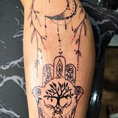 Mi proyecto del curso: Ilustración de tatuajes blackwork desde cero. Un progetto di Disegno digitale, Illustrazione digitale, Disegno, Illustrazione tradizionale e Design di tatuaggi di Cristina Guerrero Guisado - 02.11.2024