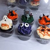 Mi proyecto del curso: Técnicas creativas para decorar cupcakes. Un progetto di Food St, ling, Pasticceria, Cupcakes, Arte commestibile e Crema al burro di Carlos Labraña Góngora - 05.11.2024