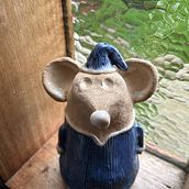 Meu projeto do curso: Design de personagens em cerâmica: explore cores e texturas. Arts, Crafts, Ceramics, Character Design, Fine Arts, and Sculpture project by catherineballmann - 11.12.2024