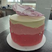 Aprendizaje . Buttercream, and Fondant project by katherine_figueredo_mvz - 11.20.2024