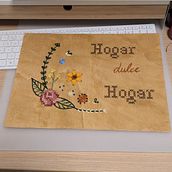 Mi proyecto del curso: Bordado sobre madera . Arte și meșteșuguri, Arte plastice, Broderie și Design textil de Milka Santiago - 11.20.2024