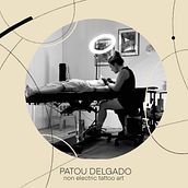 Mi proyecto del curso: Técnicas de autopromoción para creativos - TATUADORA. Projekt z dziedziny Projektowanie tatuaż i Ceramika użytkownika Patou Delgado - 23.11.2024