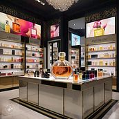 Mi proyecto de venta de perfumes. Web Development, Web Design, E-commerce, Digital Marketing, and Business project by kleber_silva_sfm - 11.18.2024