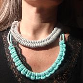 Il mio progetto del corso: Gioielli in corda per principianti: crea le tue collane. Een project van Craft, Sieradenontwerp, Macramé y Textielontwerp van poimandres11 - 26.11.2024