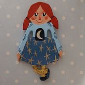 Luares. Un proyecto de Art to, Diseño de juguetes, Diseño de personajes, Creatividad con niños e Ilustración tradicional de Cibele Santarosa - 17.12.2024