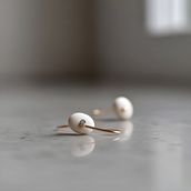 Simple earing. Accessor, Design, Fashion Design, Jewelr, and Design project by serena_donadio05 - 12.27.2024