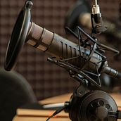 PRODUCCION LOCUCION . % Danner Lopez Perez tarafından hazırlanan Reklamcılık, Ve Ses projesi - 12.30.2024
