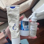 Blues of the Skin . Marketing, Advertising, Mobile Photograph, Product Photograph, Photograph, Social Media, Instagram, Instagram Photograph, Lifest, le Photograph, and Mobile Marketing project by libbyglyn1 - 12.31.2024