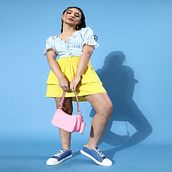 Color Blocking. Photographic Composition, Photograph, Digital Photograph, Photo Retouching, and Color Theor project by zombie4eva - 01.09.2025