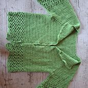 Mi primer chaqueta top dow . Crochet, Fashion Design, DIY, Fiber Arts, and Textile Design project by mnrubini - 01.12.2025