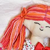 María. Un projet de Artisanat, Photographie pour Instagram, Photographie smartphone, Confection de patrons et vêtements, Photographie de produits, Couture, Réseaux sociaux , et Conception de jouets de Leda María Pedraza - 12.01.2025