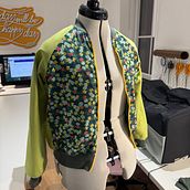 Bomber Taille 6. Fashion Design, Patternmaking, Dressmaking, and Sewing project by Caroline Dejasse - 01.13.2025