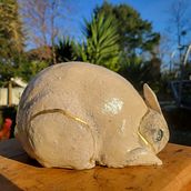 Mon petit lapin d'or.. Arts, Crafts, Fine Arts, Ceramics, and DIY project by bouyer_laurence - 01.14.2025