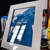 My project for course: Introduction to Cyanotype: Create a Botanical Print . Un progetto di Artigianato, DIY, Incisione, Fotografia analogica, Belle arti, Fotografia e Stampa di Alex Bego | جمال الله - 18.01.2025