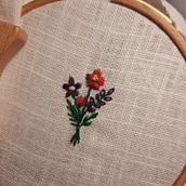 Spring Bouquet of flowers. Accessor, Design, Arts, Crafts, Botanical Illustration, DIY, Embroider, H, Lettering, Jewelr, Design, Naturalistic Illustration, Pattern Design, Sewing, Textile Design, Traditional illustration, T, pograph, Upc, and cling project by LUPUTAN ADINA-MARIA - 01.20.2025