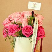 Box de rosas importada . Traditional illustration project by Nayrobis Alexis - 02.07.2025