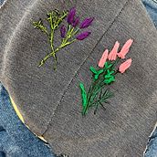 Bordado floral. Design, DIY, Embroider, Fiber Arts, and Textile Design project by Anna Gabrielle Lourençon Checchinato - 02.09.2025