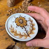 Drawing a Latte Art Flower. Un proyecto de Dibujo y Artesanía de Goran Dujic - 11.02.2025