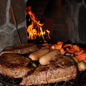 Tarde de Asado. Digital Photograph, Food Photograph, Food St, ling, Instagram Photograph, Photo Retouching, Photograph, and Product Photograph project by mafe150304 - 02.11.2025