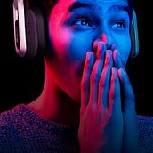 Rediseño e Innovación en Audífonos. Un proyecto de Gestión, productividad							, Business, Gestión del diseño y Marketing de Britney Esperanza Barre Reino - 12.02.2025