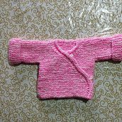 Chaqueta Confy rosa. Fashion Design, DIY, Fiber Arts, Knitting, and Textile Design project by Guadalupe Corona Aguilar - 02.15.2025