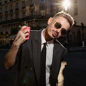 Paris Flash Shooting. Un proyecto de Fotografía, Fotografía de estudio, Fotografía de retrato e Iluminación fotográfica de Alex Swietoslawsky - 16.02.2025