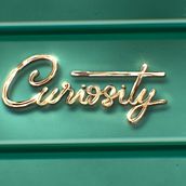 Curiosity- Neugierde. T, pograph, T, pograph, and Design project by pati_kai - 02.18.2025