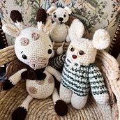 amigurumi . Un progetto di Design di giocattoli, Artigianato, Fiber Art, Uncinetto, Amigurumi e Textile Design di Jonė Alminė - 20.02.2025