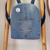Il mio zaino realizzato con indumenti riciclati. Fashion Design, Patternmaking, Dressmaking, Sewing, Upc, cling, and DIY project by Valentina Izzo - 03.20.2025